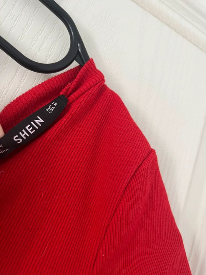 Top rouge shein taille M - photo numéro 3