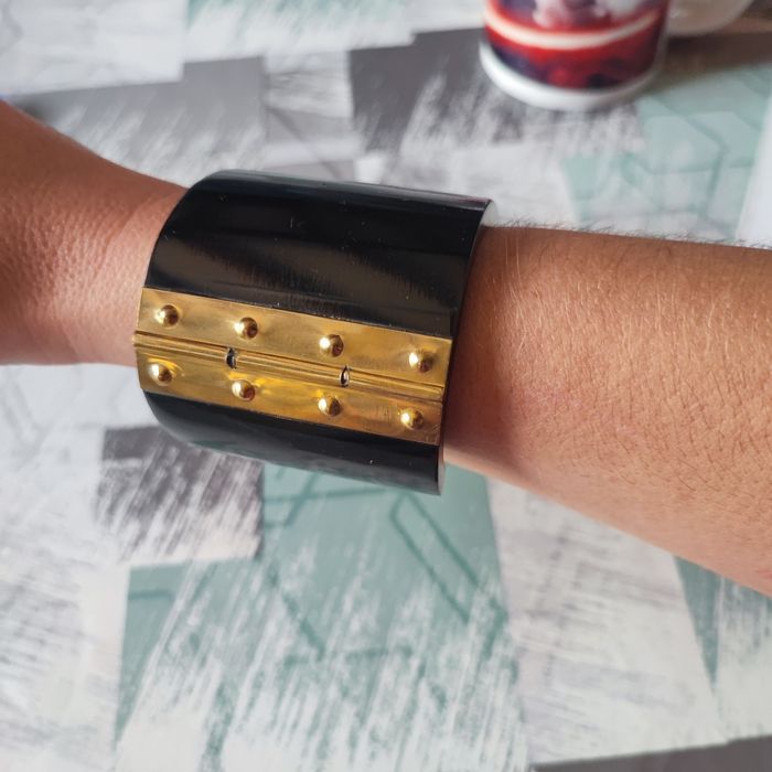 Bracelet manchette resine noire mango - photo numéro 2
