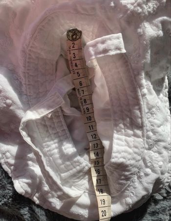 Adorable Chapeau Bébé Blanc Brodé en Coton