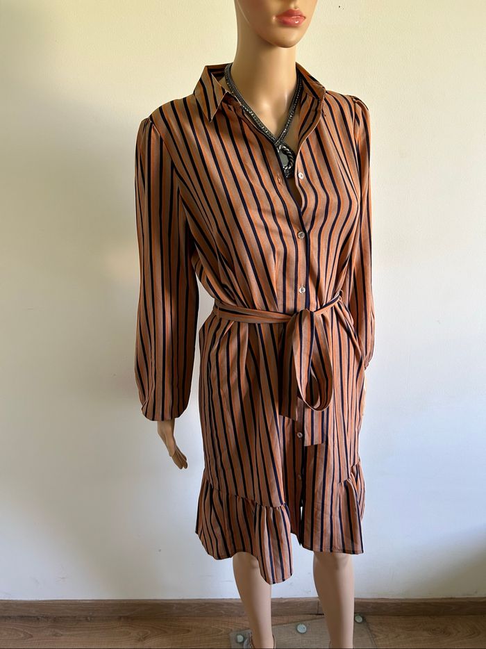 Robe rayée neuve à manches longues Kaporal taille S (valeur 69€) - photo numéro 2