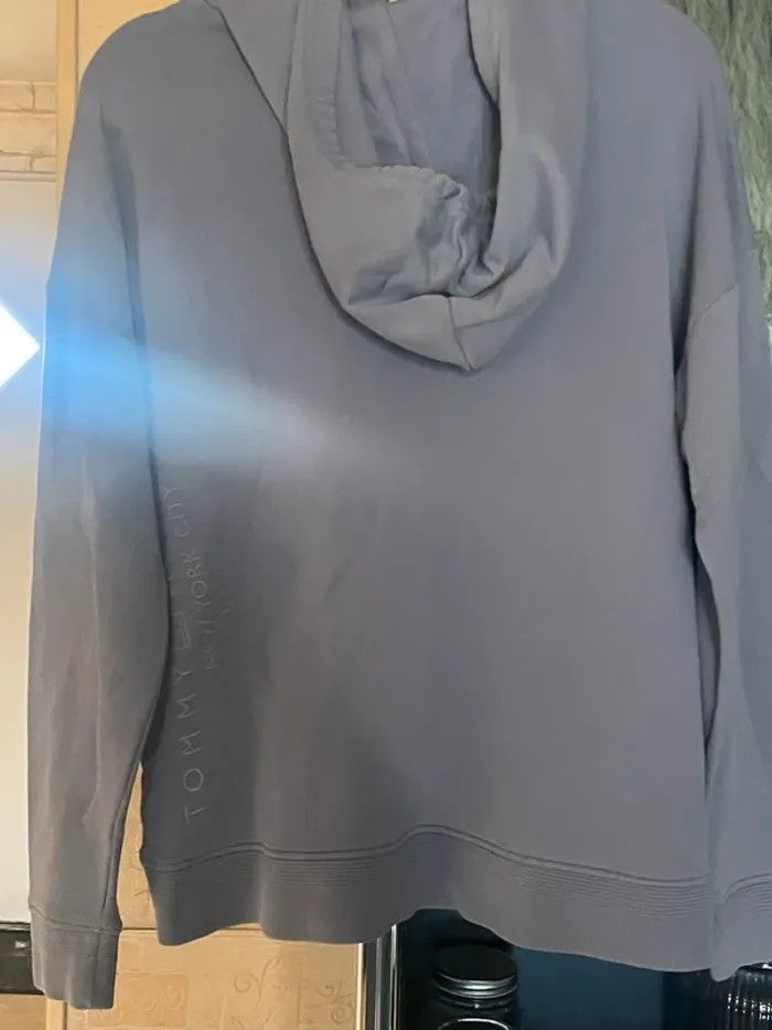 Sweat-shirt capuche tommy - photo numéro 6