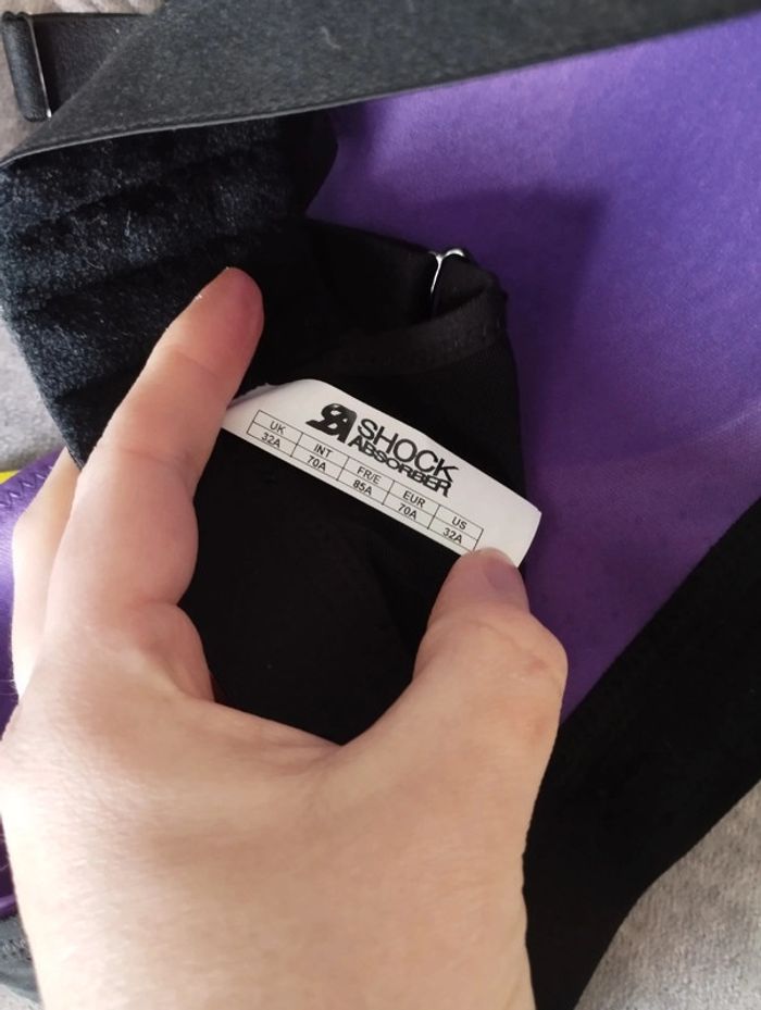 Brassière de sport shock absorber neuve - photo numéro 4