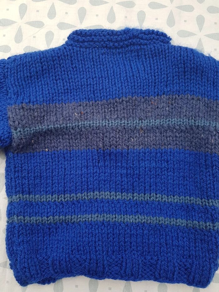 Pull fait main garçon 6 mois - photo numéro 6