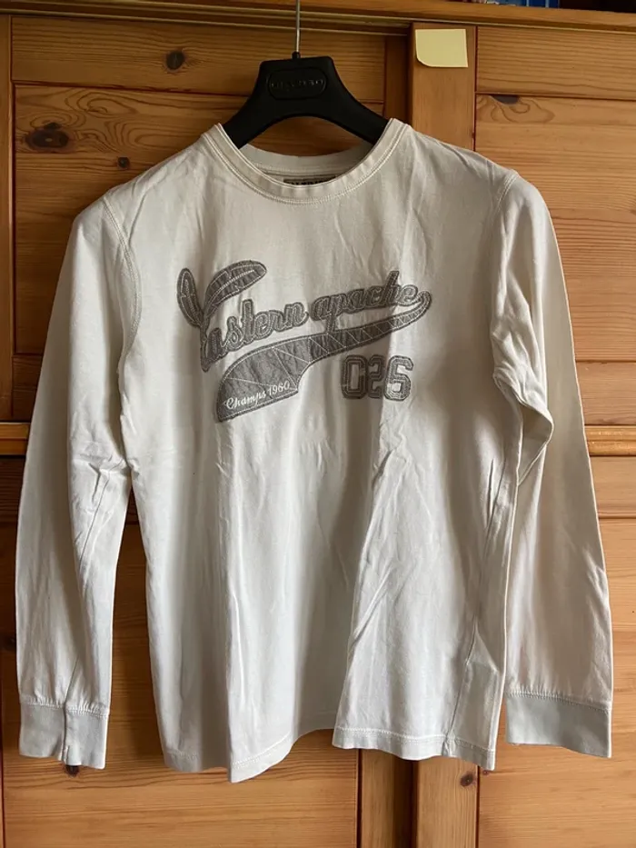 T-shirt à manches longues blanc cassé