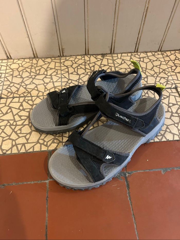 Sandales