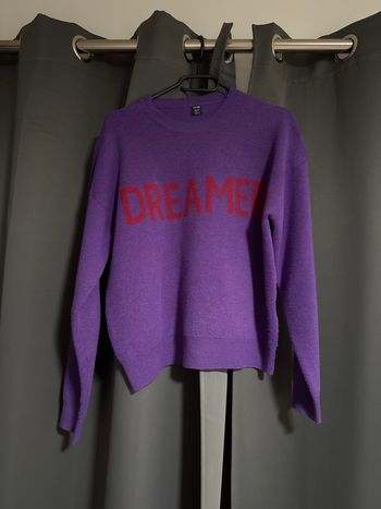 Pull violet