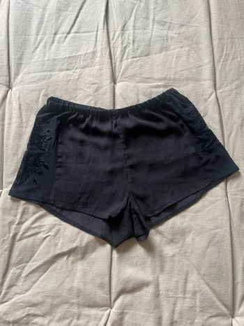 Short Undiz