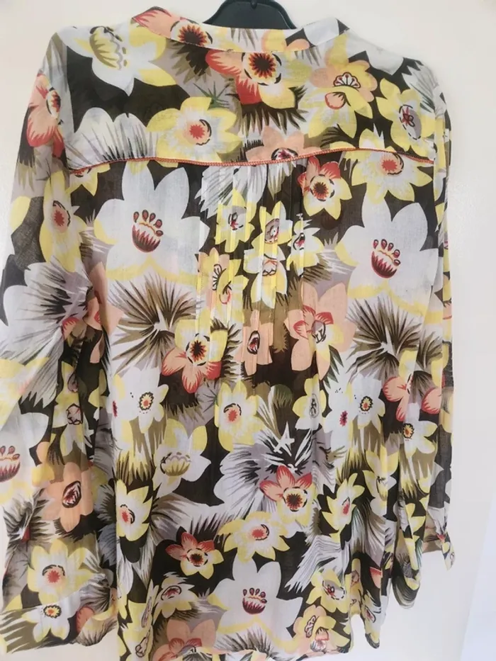 Jolie blouse fleurie en coton Riu Paris taille 38 - photo numéro 7