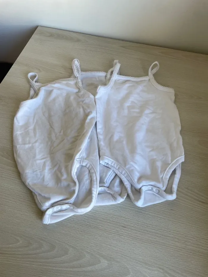 Bodies bretelle 12 mois