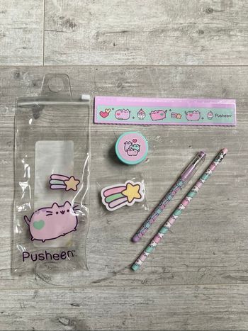 Set de papeterie Pusheen