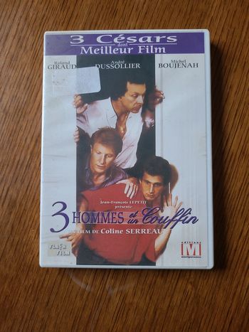 dvd 3 hommes et un couffin