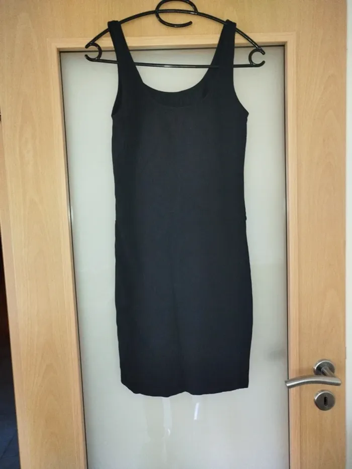 Robe noire courte neuve cache cache