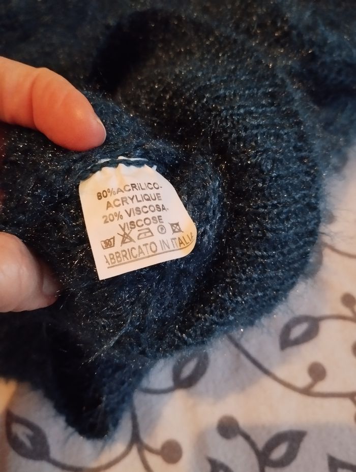 Pull bleu pétrole très doux - photo numéro 2