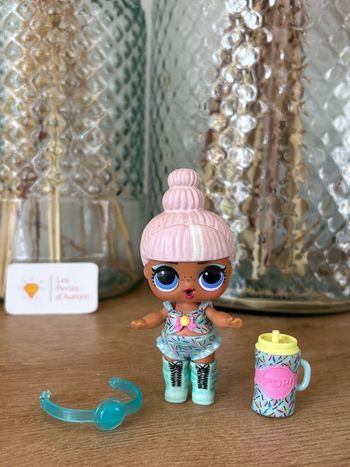 Poupée lol surprise m