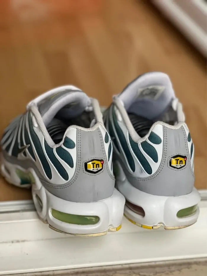 Nike air max plus ghost green 44.5 - photo numéro 6