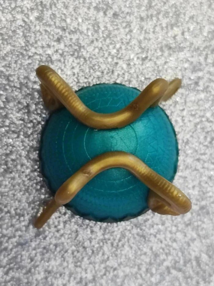 29/ accessoire Monster High chaudron vert/doré/rose - photo numéro 4