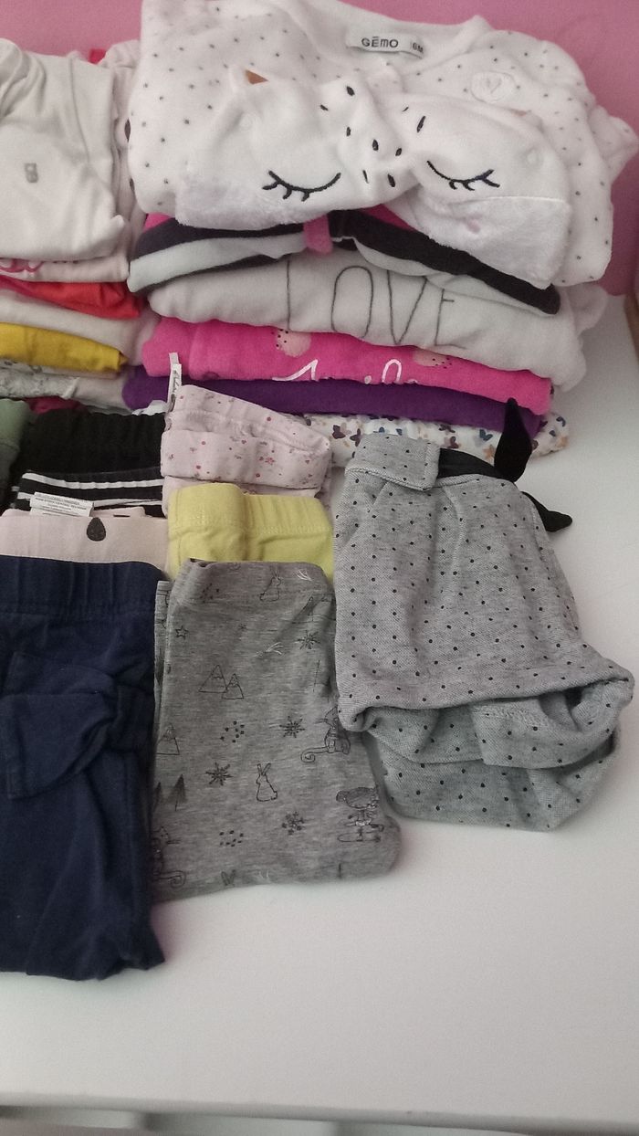 Lots vêtement bébé 6 mois  60 vêtement - photo numéro 4