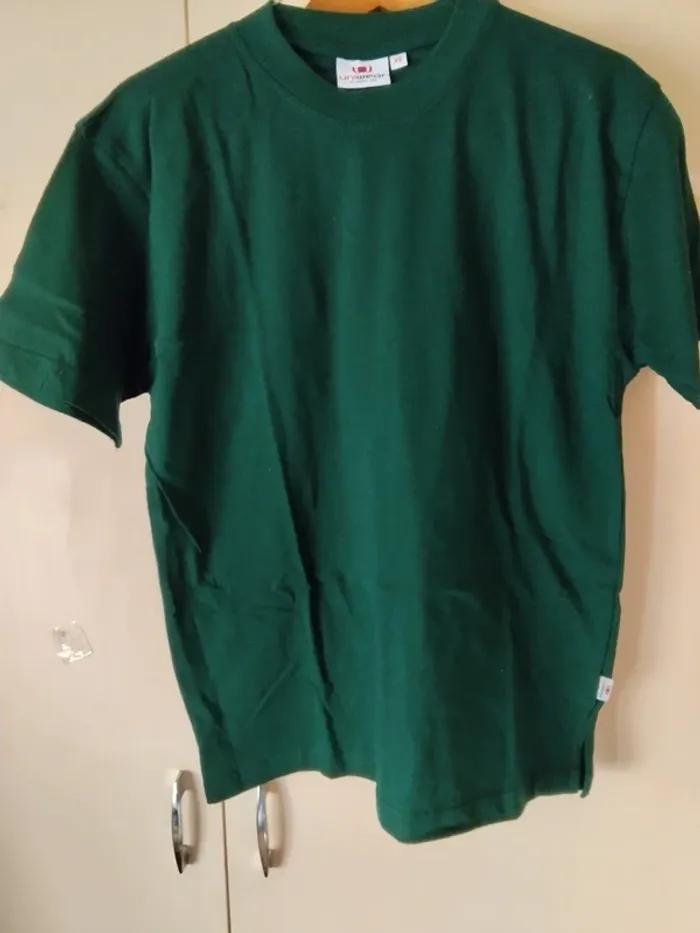 Lot de tee shirt. Manches courtes. Marque uniwear (A213) - photo numéro 3