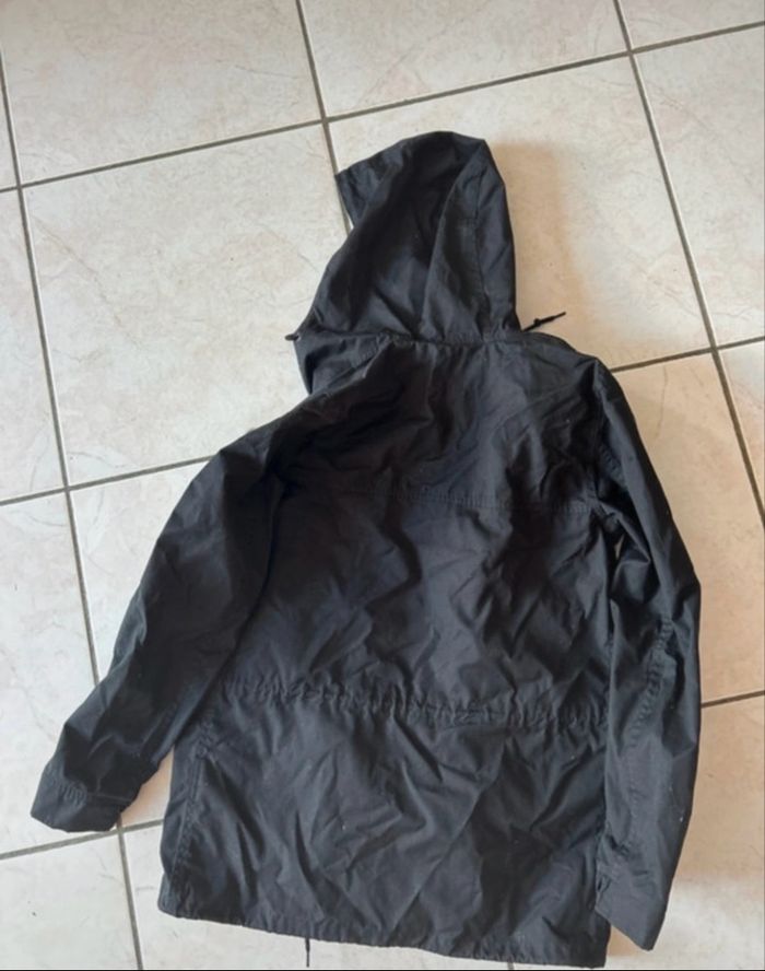 Veste coupe vent Carhart de couleur noire