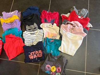 Lot vêtement fille 4/5/6 ans