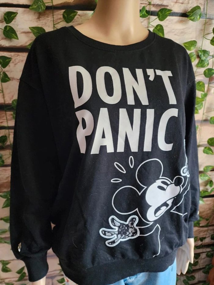🌸Sweat noir Mickey Don’t Panic Disney Taille 36🌸 - photo numéro 3