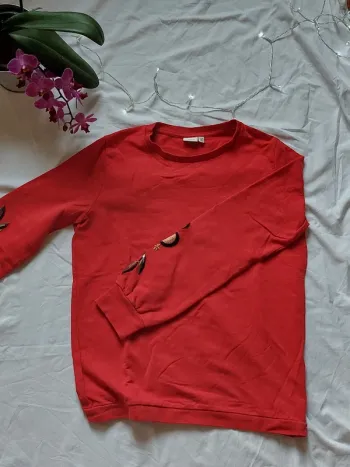 Sweat brodé fleurie