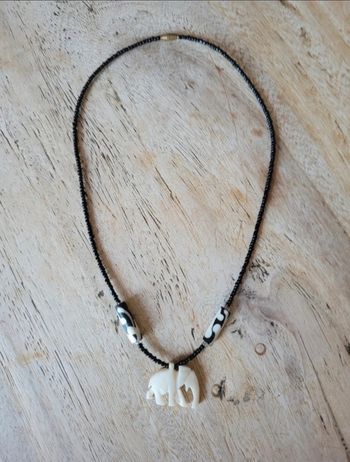 Collier éléphant Afrique