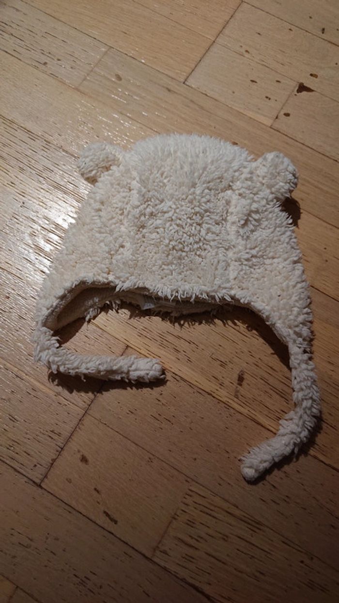 Bonnet tout doux blanc tête d'ours - photo numéro 2
