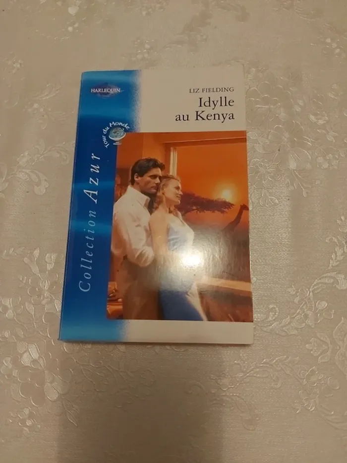 Livre Harlequin Idylle au Kenya
