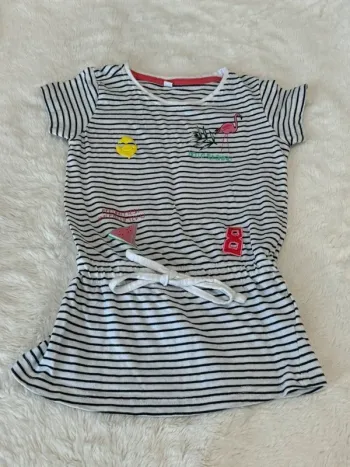 robe.