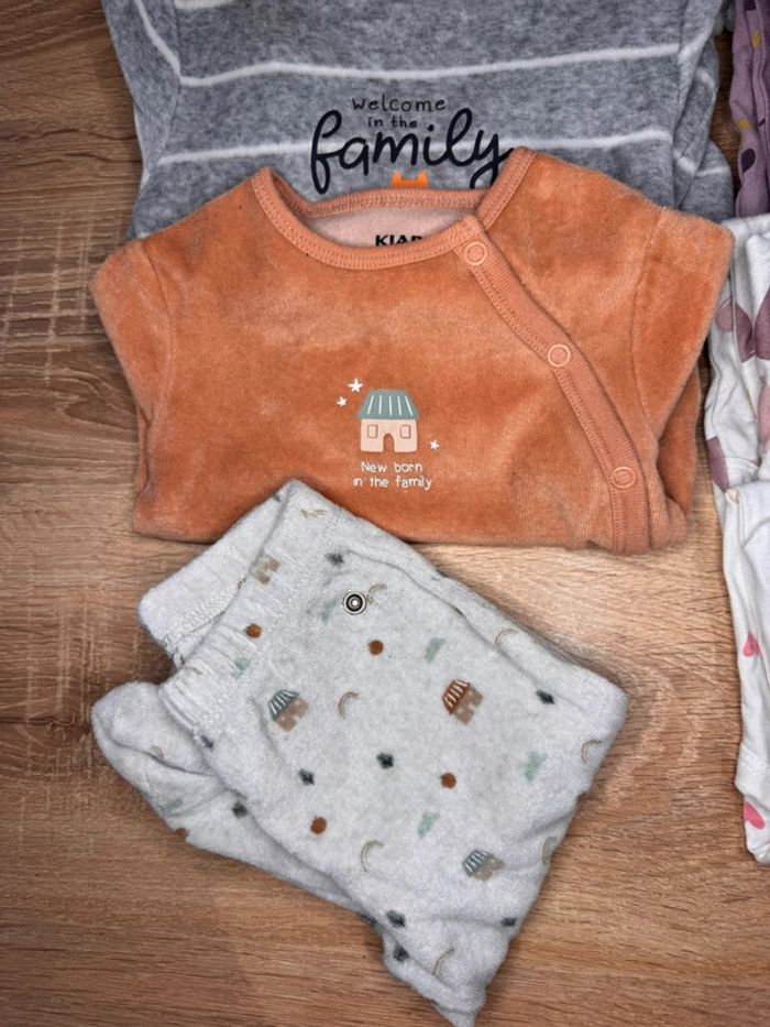 🌷Lot de 9 pyjamas bébé fille taille 6 mois🌷 - photo numéro 4