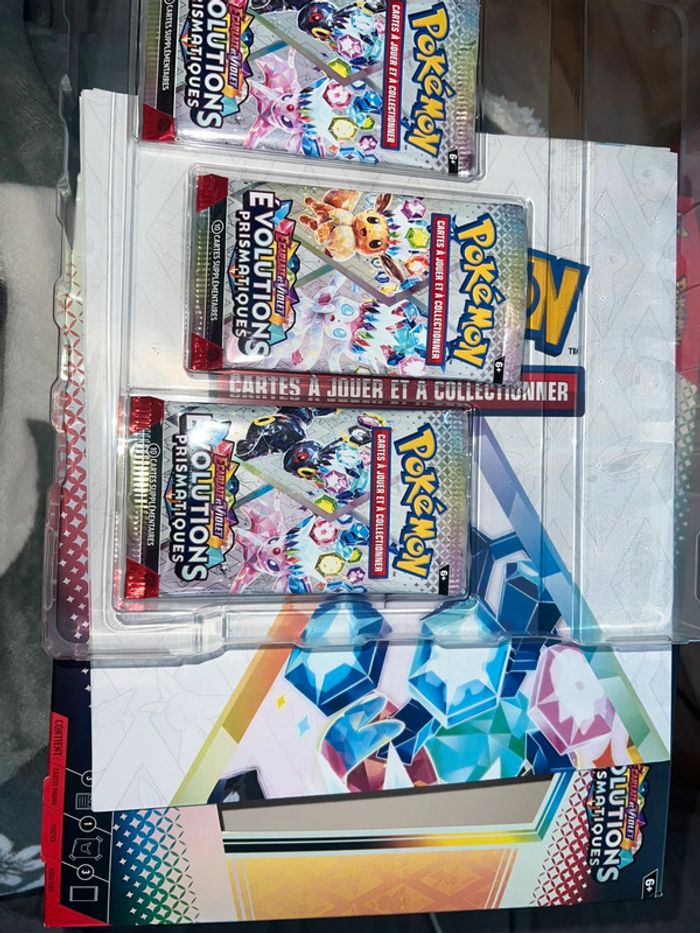 Coffret poster Pokémon évolution prismatique reconditionné 3 boosters et 3 cartes promo - photo numéro 2
