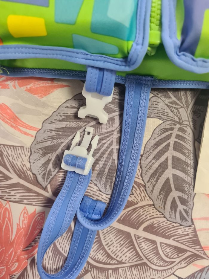 Gilet de piscine - photo numéro 5