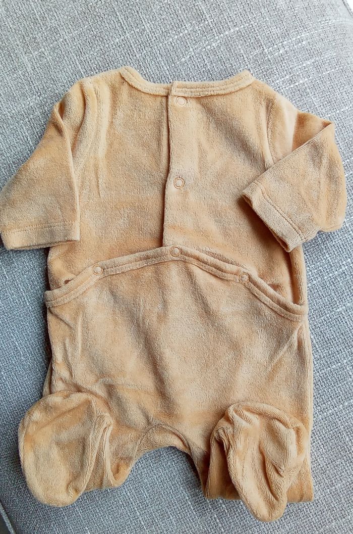 Lot 2 babygros en velours moutarde et bleu Gemo taille 1 mois - photo numéro 6