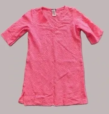 🌸 Tunique Ajourée Rose Fluo – Taille Unique – Style Estival & Tendance