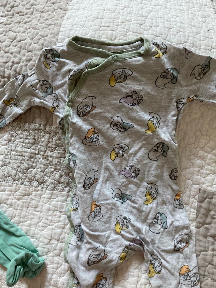 Lot 4 pyjamas T3mois - photo numéro 5