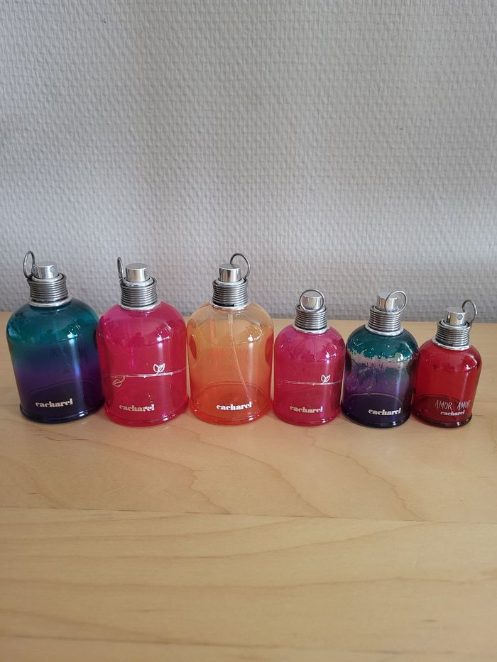 Lot de flacons de parfum vides AMOR AMOR - photo numéro 2