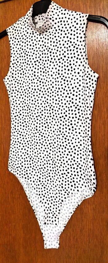 Body blanc a pois noir 
