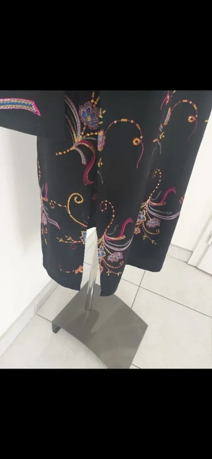 Tunique /robe pailletée neuve - photo numéro 3