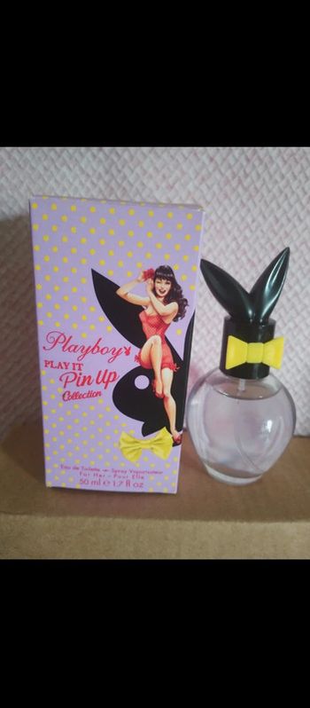 Parfum Playboy femme "play it pin up"