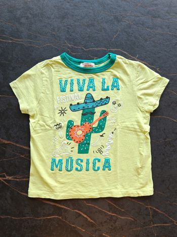 T-shirt jaune cactus guitariste DPAM 4 ans
