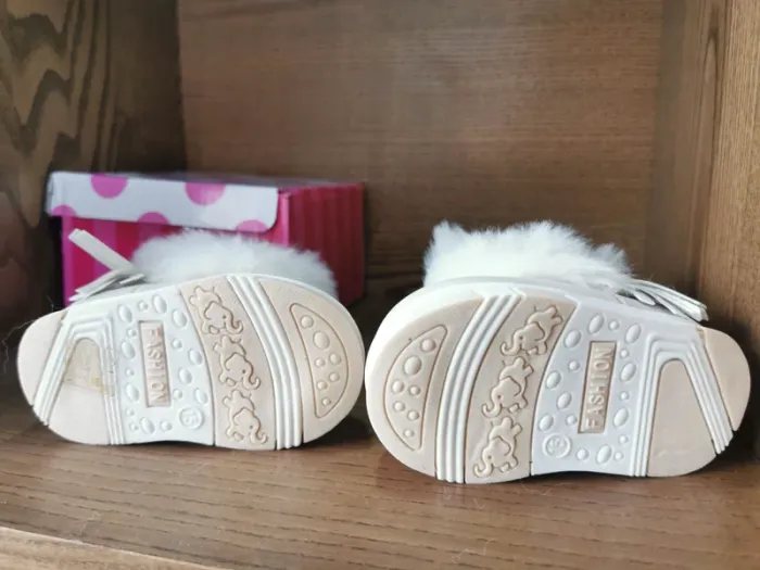 Chaussures Boots / bottes, bébés. - photo numéro 4