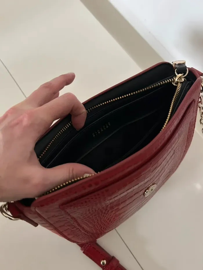 Claudie Pierlot, sac en cuir rouge - photo numéro 11