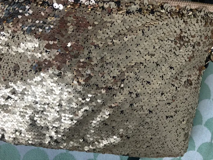 Sac pochette dorée sequins - photo numéro 5