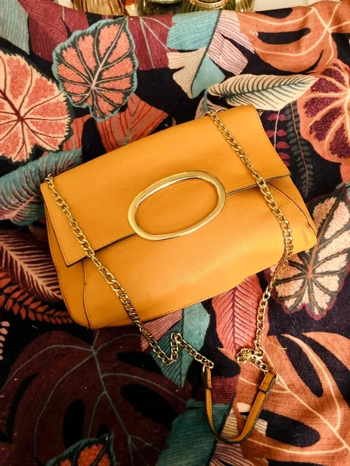 💛🍁Sac bandoulière Parfois jaune ocre doré automnal Crossbody bag golden ochre for autumn 🍁💛 - photo numéro 2