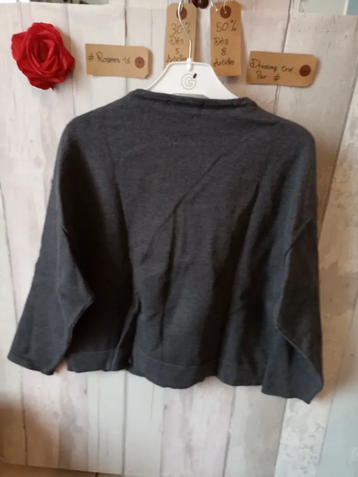 Pull bleu marine à pois moutarde - photo numéro 4
