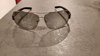 Lunettes de soleil Prada