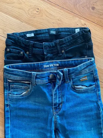 Lot de 2 jeans 12 ans