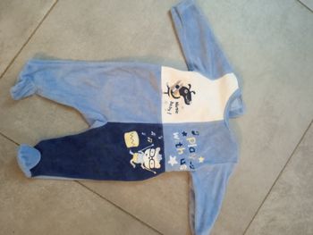 Pyjama en très bon état 