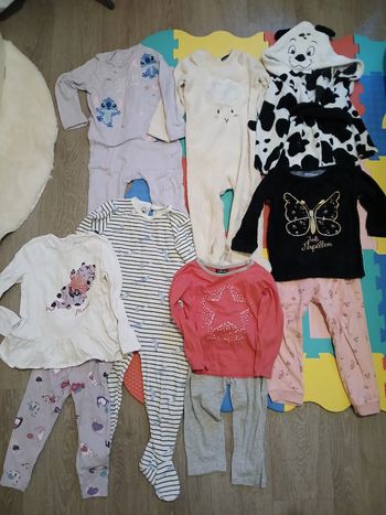 Lot de pyjamas 
